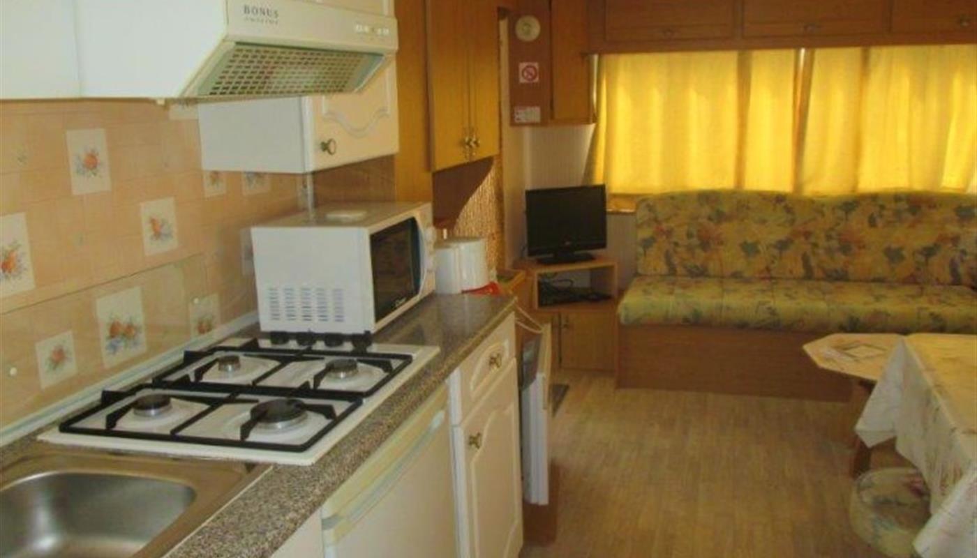 salon et cuisine mobil home classique - Camping Europa - Saint Gilles Croix de Vie