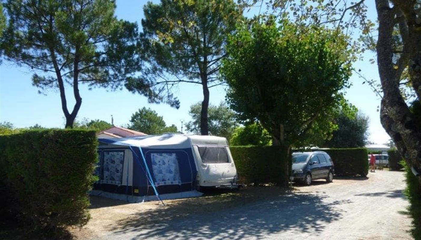 Emplacement 100 m2 camping car caravane camping 4 étoiles Vendée europa saint gilles croix de vie - Camping Europa - Saint Gilles Croix de Vie